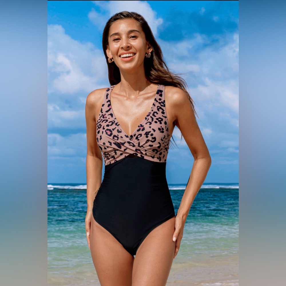 Cupshe Leopard Print Cutout Tummy Control One Piece Swimsuit